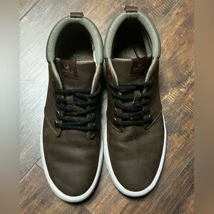Saola Men's Brown Casual Shoes size 9.5 EUC
